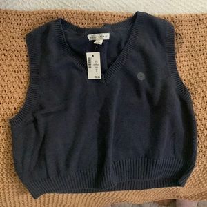 Cropped Sweater Vest- Brand new